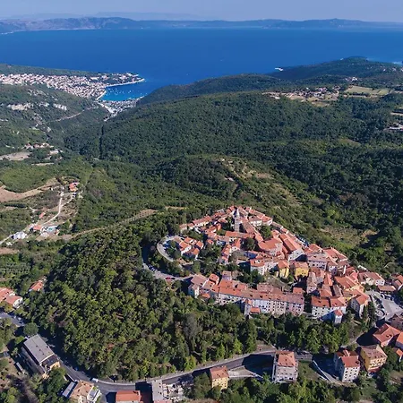 Amazing In Labin With Wifi Holiday home *